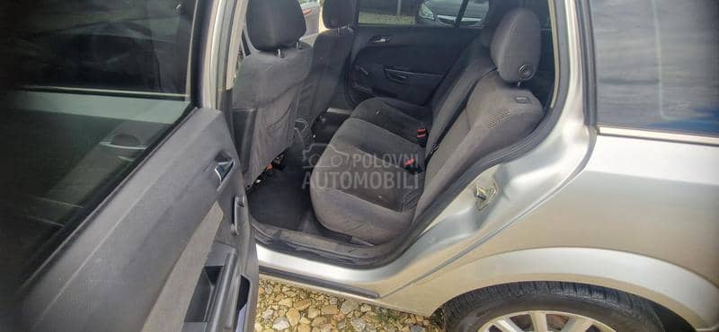 Opel Astra H 1.9 CDTI