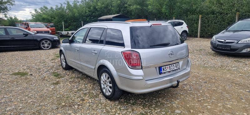 Opel Astra H 1.9 CDTI