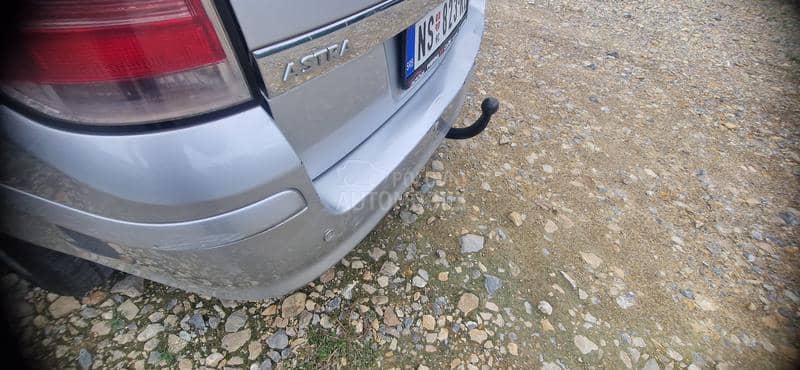 Opel Astra H 1.9 CDTI