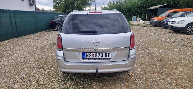Opel Astra H 1.9 CDTI