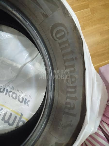 Continental 215/55 R17 Letnja