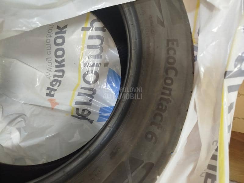 Continental 215/55 R17 Letnja