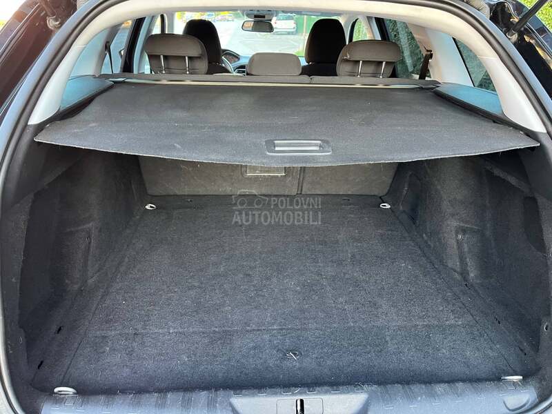 Peugeot 308 1.6 HDI OČUVAN 2016
