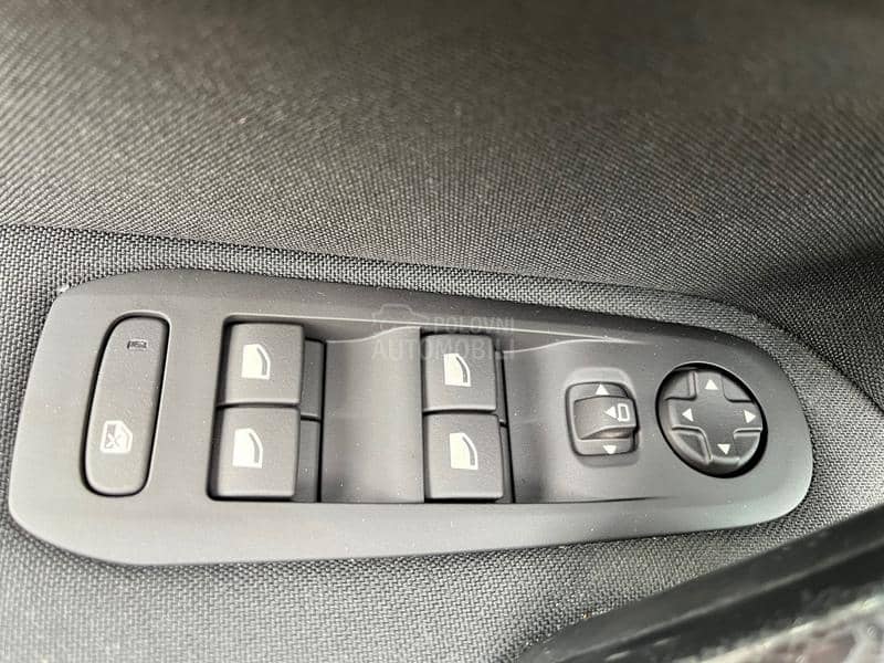 Peugeot 308 1.6 HDI OČUVAN 2016