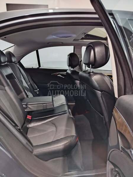 Mercedes Benz E 300 cdi 7g avangarde