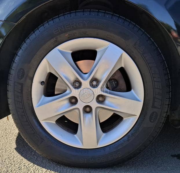 Kia pro_cee`d 1.6 crdi 16v