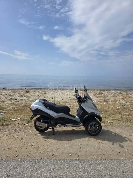 Piaggio Mp3 250i A kategorija