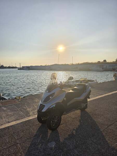 Piaggio Mp3 250i A kategorija