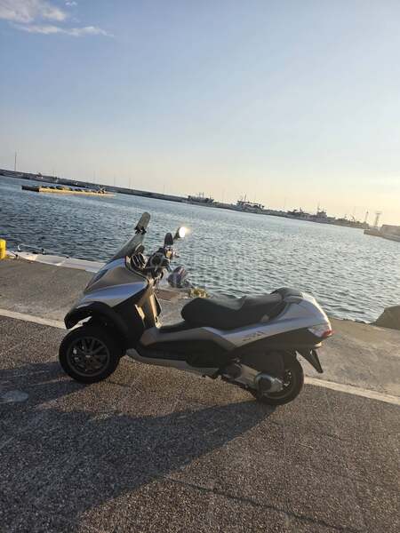 Piaggio Mp3 250i A kategorija