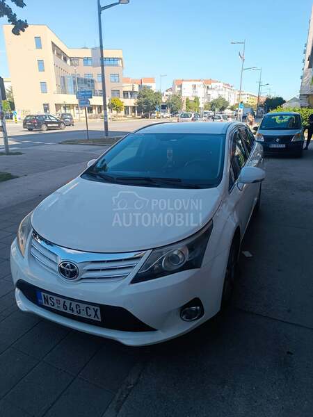 Toyota Avensis 