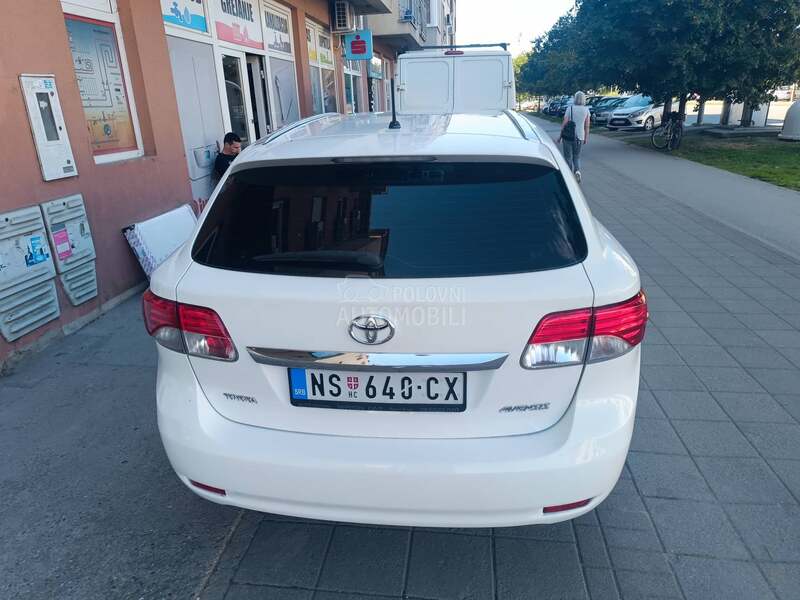 Toyota Avensis 
