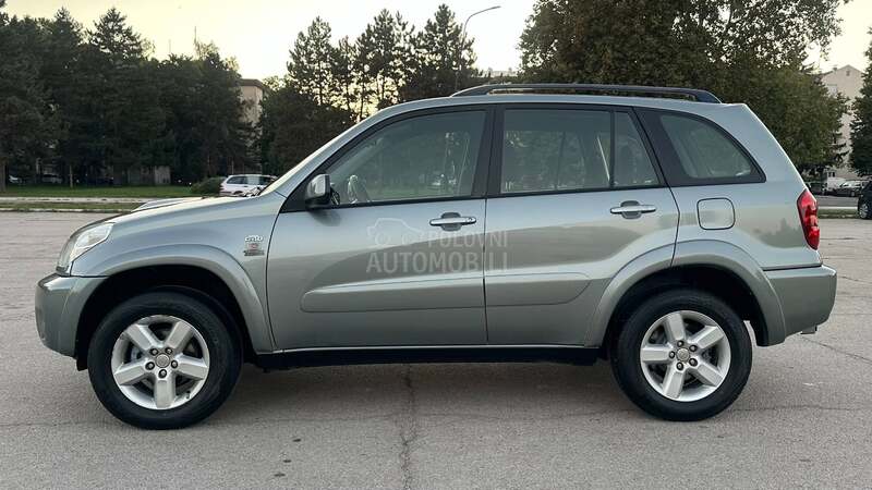Toyota RAV 4 2.0 TDI  4X4 N0V N0V