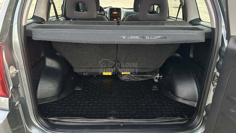 Toyota RAV 4 2.0 TDI  4X4 N0V N0V