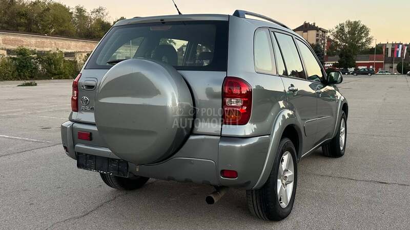 Toyota RAV 4 2.0 TDI  4X4 N0V N0V