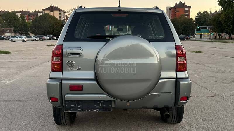 Toyota RAV 4 2.0 TDI  4X4 N0V N0V