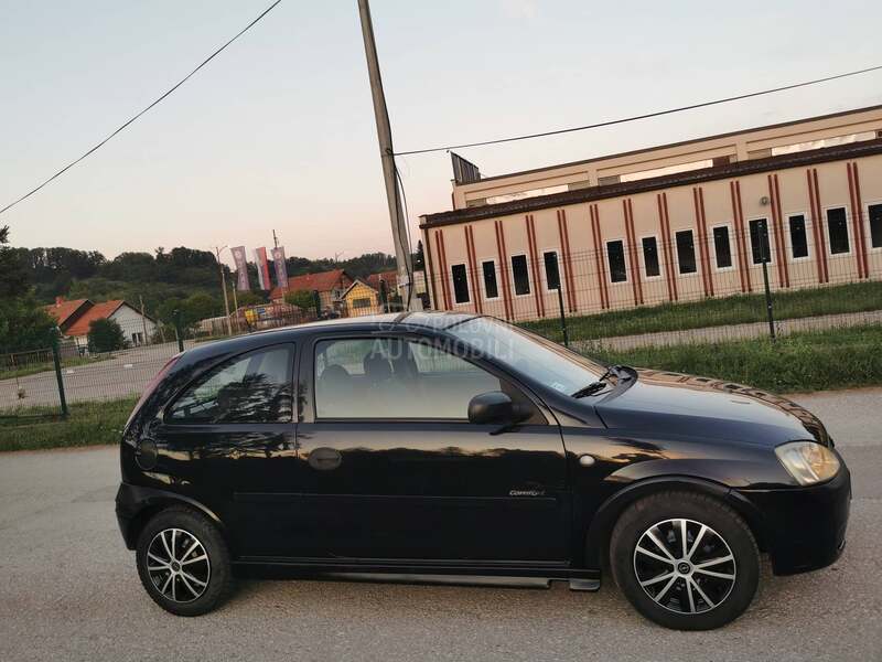 Opel Corsa C 1.0