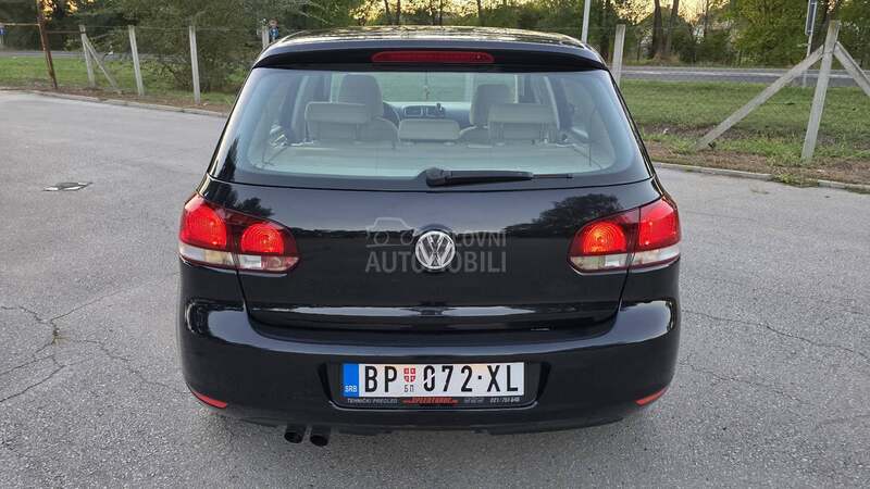 Volkswagen Golf 6 2,0TDI HIGH LINE