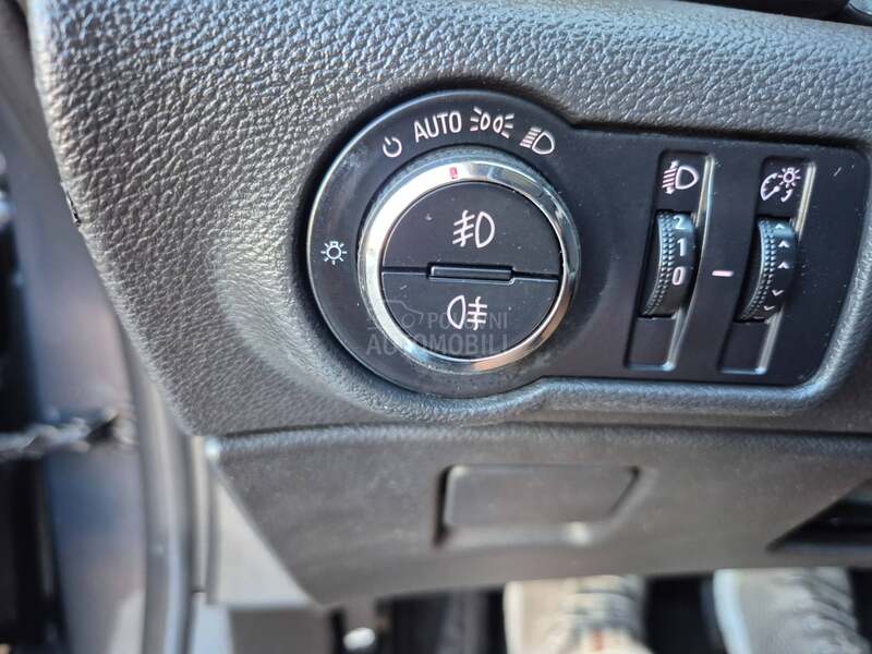 Opel Astra J 1.4 b