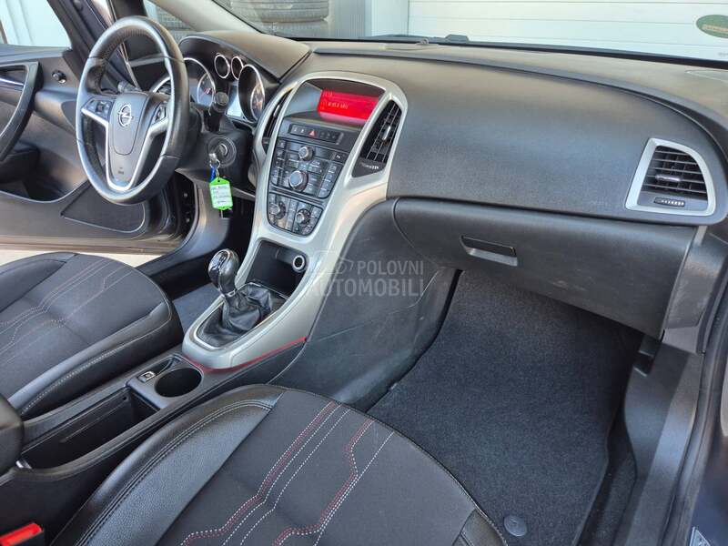 Opel Astra J 1.4 b