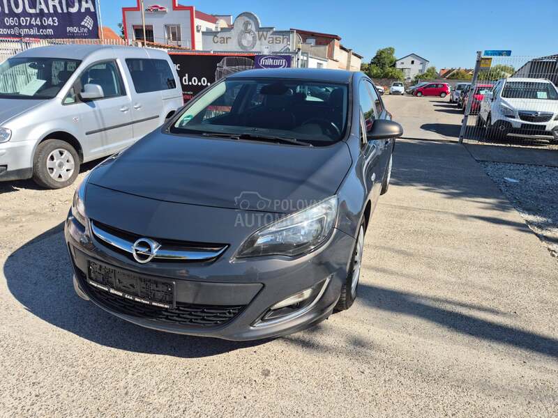Opel Astra J 1.4 b