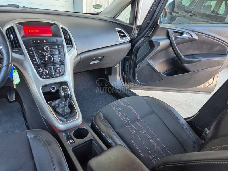 Opel Astra J 1.4 b
