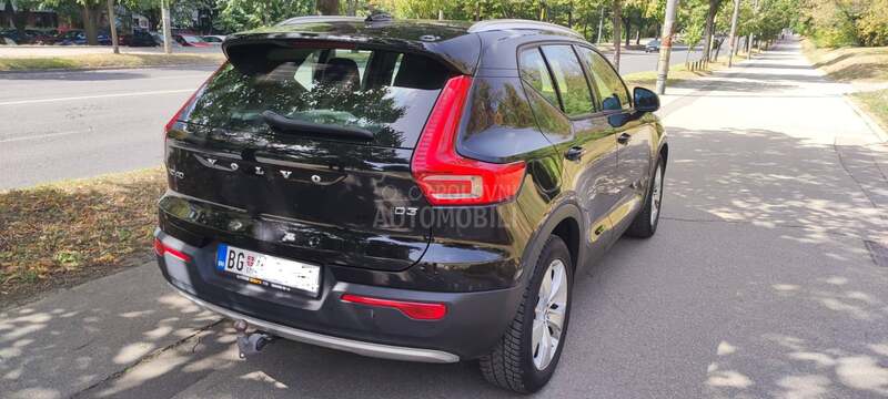 Volvo XC40 Momentum pro
