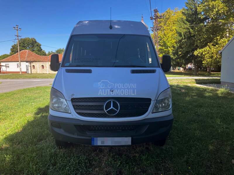 Mercedes Benz Sprinter 515