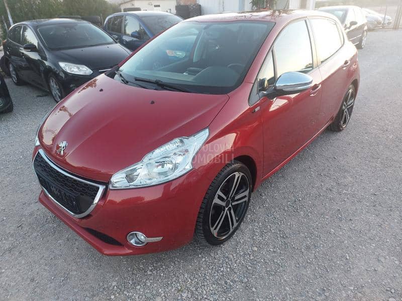 Peugeot 208 1.2 B
