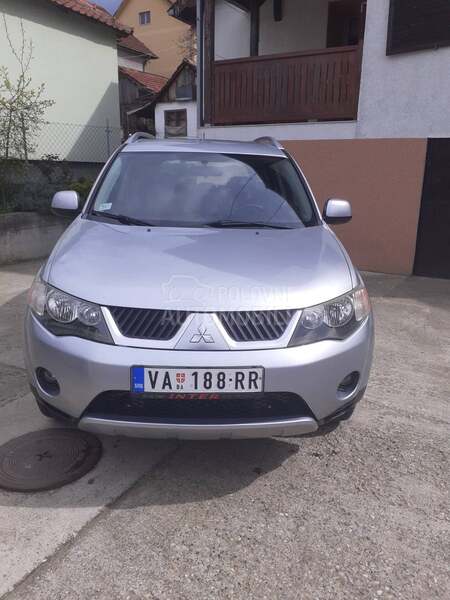 Mitsubishi Outlander 