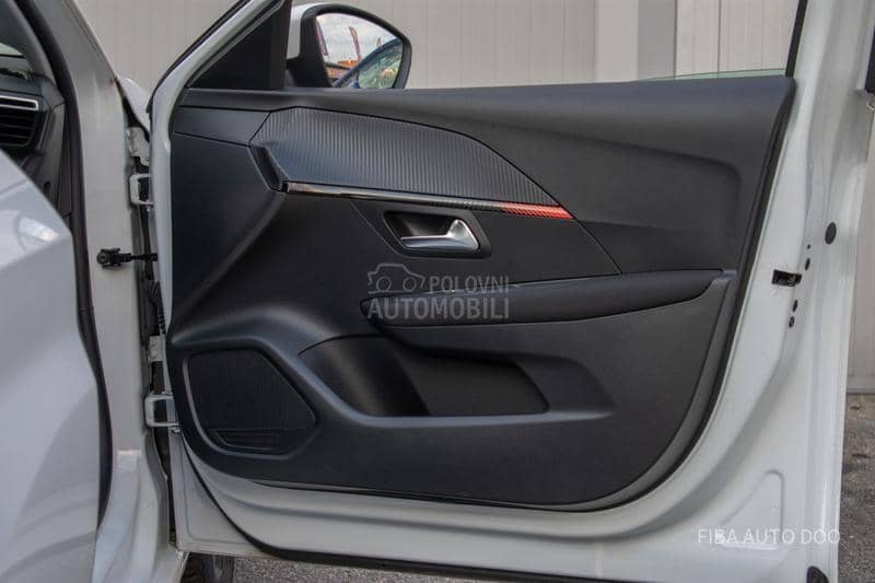 Peugeot 208 1.2 EAT Sport