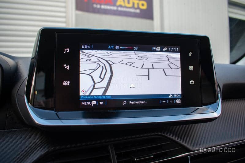 Peugeot 208 1.2 EAT Sport