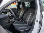 Peugeot 208 1.2 EAT Sport