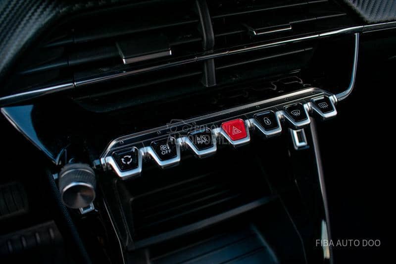 Peugeot 208 1.2 EAT Sport