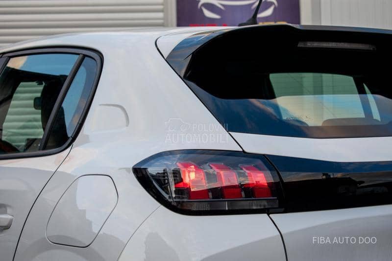 Peugeot 208 1.2 EAT Sport