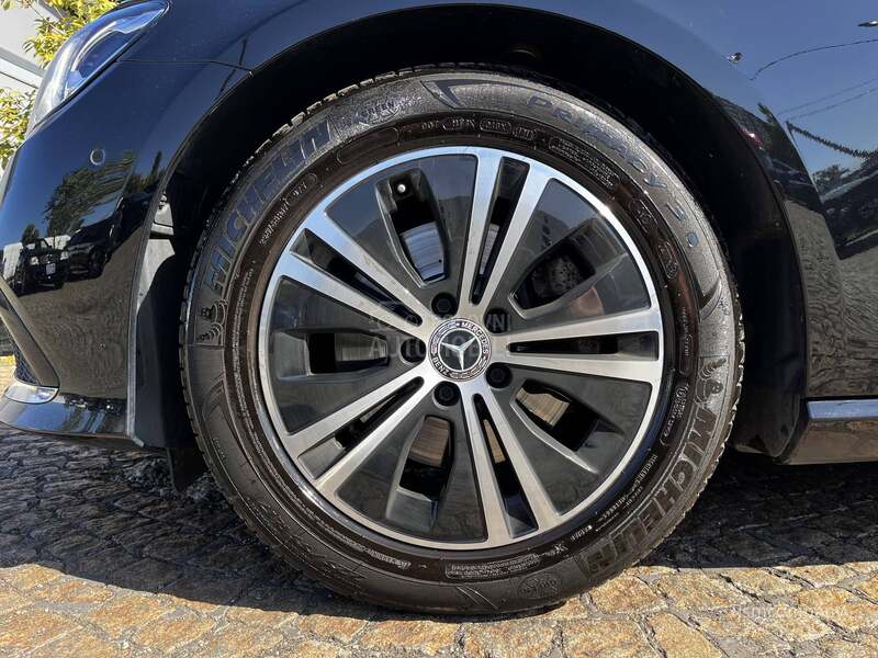 Mercedes Benz E 220 2.0 D 4MATIC