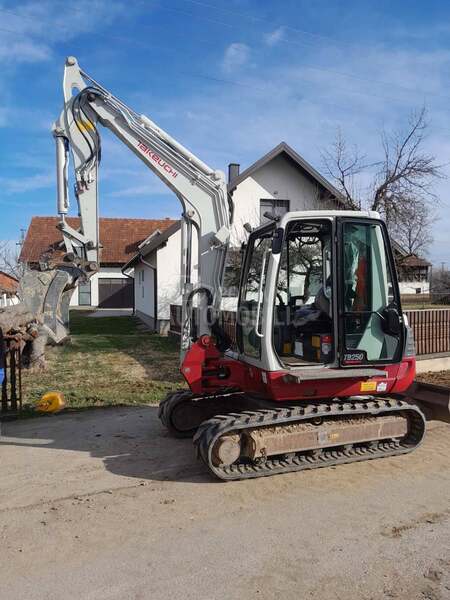 Takeuchi TB250