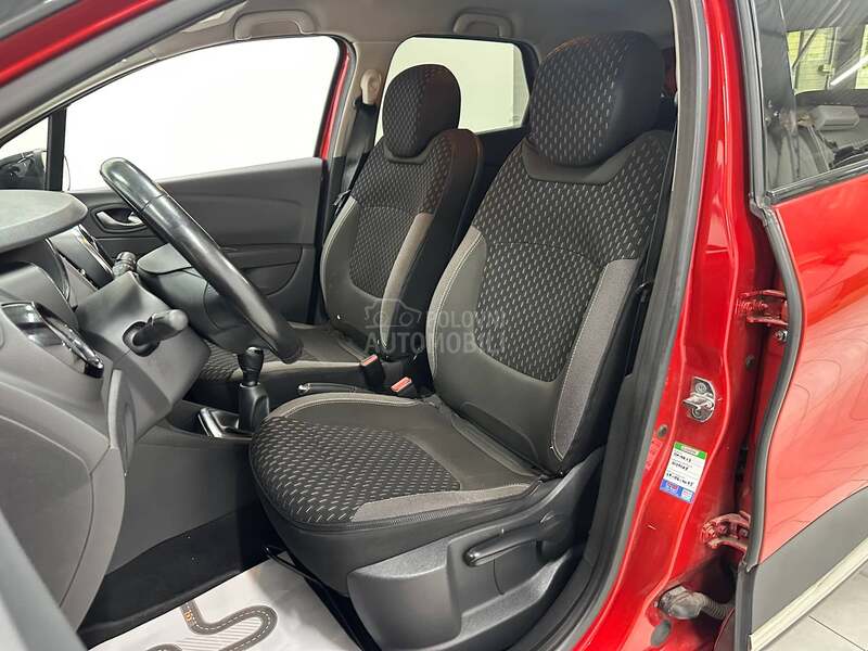 Renault Captur 0.9 TCe INTENS