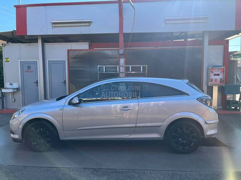 Opel Astra H GTC