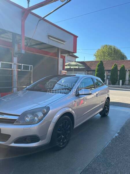 Opel Astra H GTC