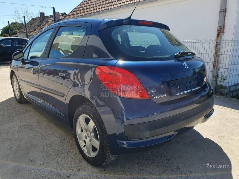 Peugeot 207 1.4i CH