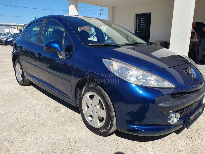Peugeot 207 1.4i CH