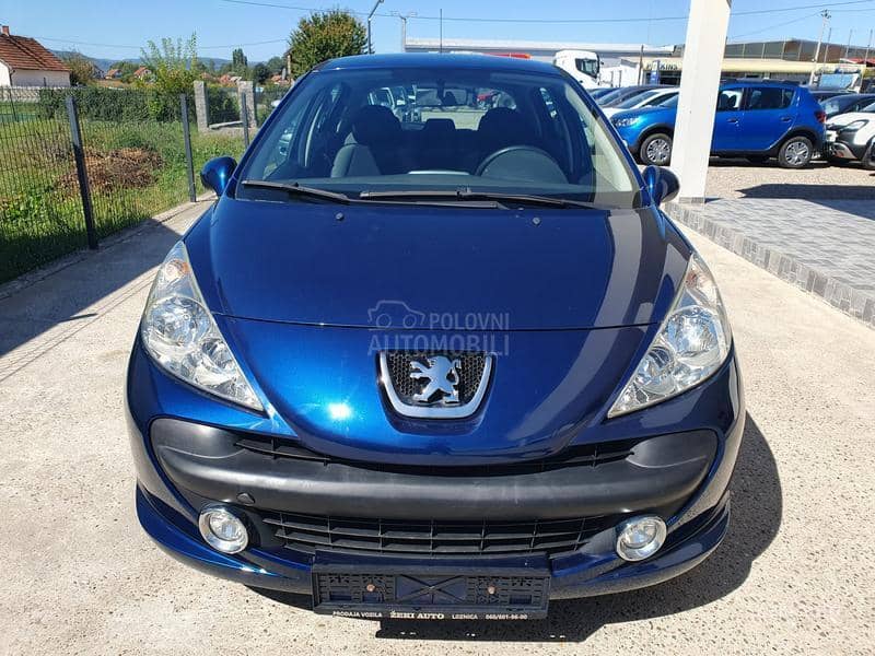 Peugeot 207 1.4i CH