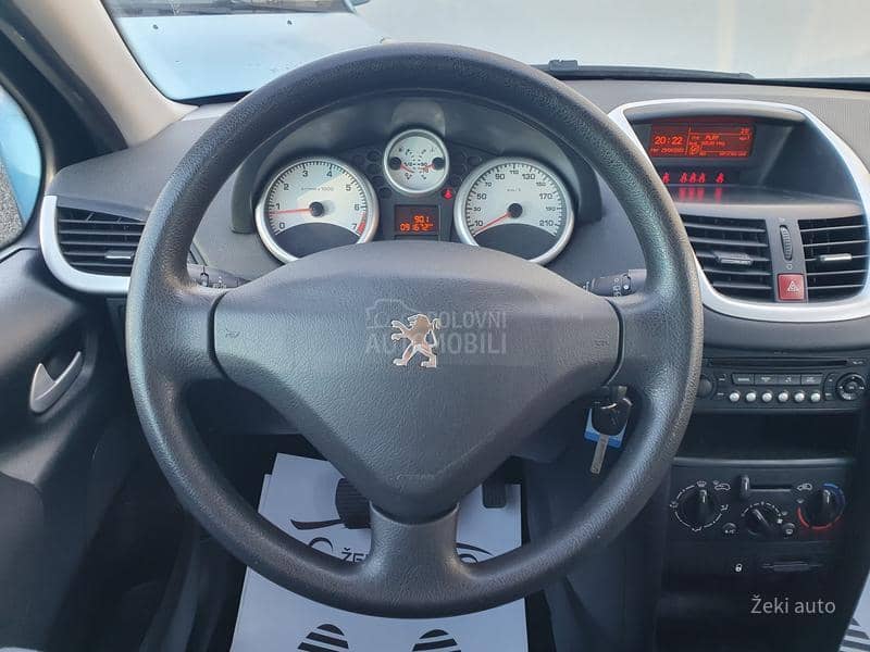 Peugeot 207 1.4i CH