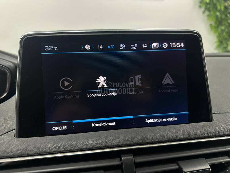 Peugeot 3008 1.2i GT LINE AUT