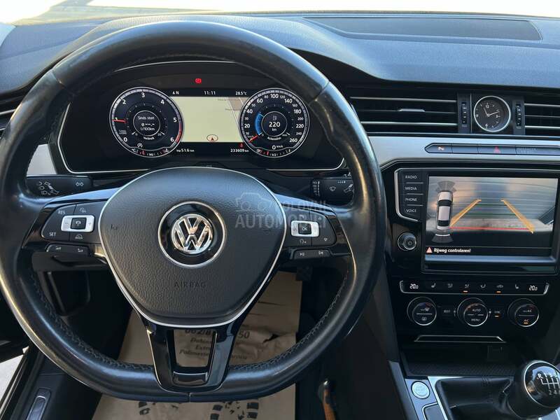 Volkswagen Passat B8 1.6TDI R LINE