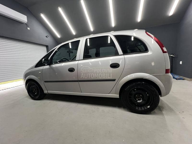 Opel Meriva ESSENTIA
