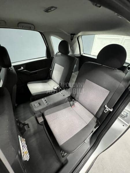 Opel Meriva ESSENTIA