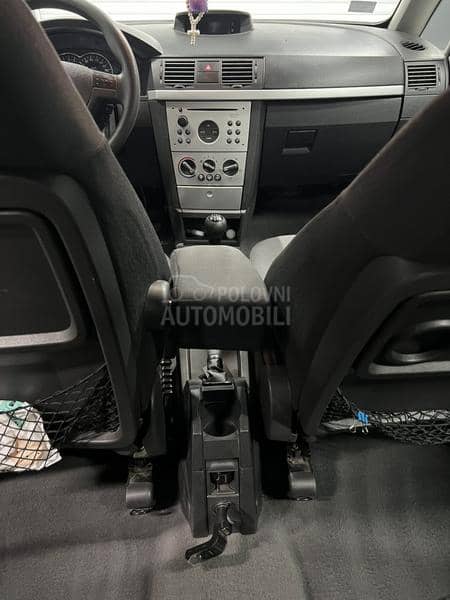 Opel Meriva ESSENTIA