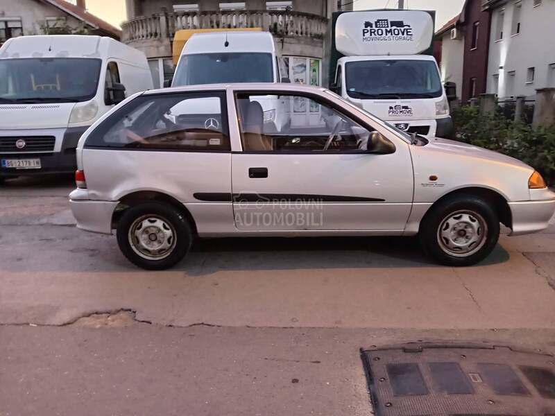 Suzuki Swift 1.0 REG
