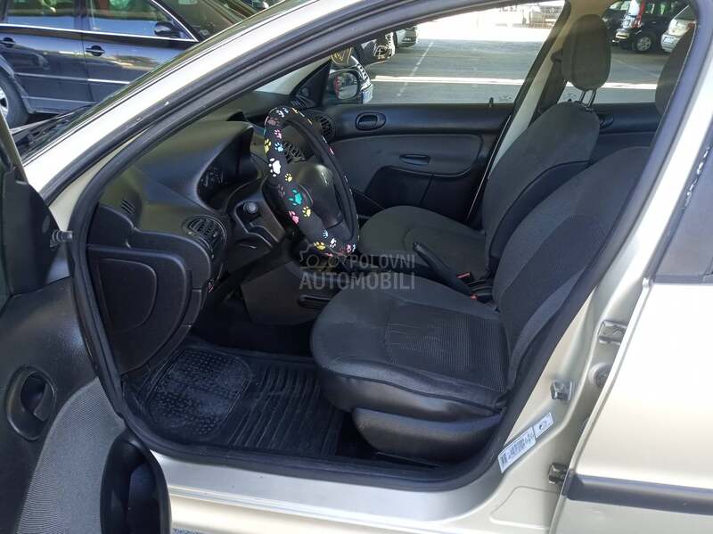Peugeot 206 1.4
